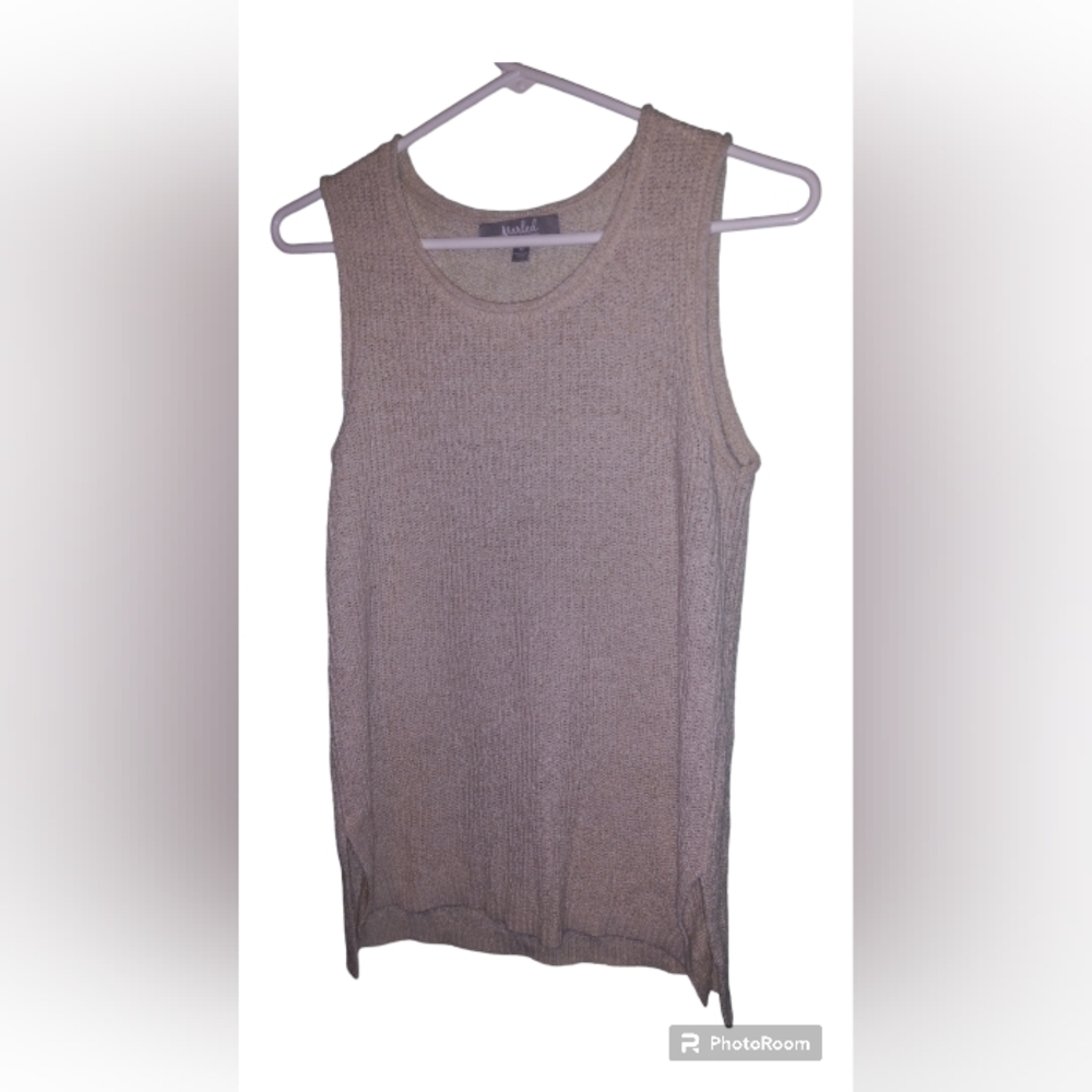 cream sleeveless women's blouse size M with Marled brand